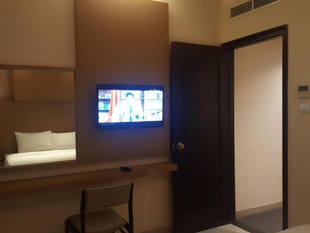 Kharisma Hotel Madiun Ngoại thất bức ảnh