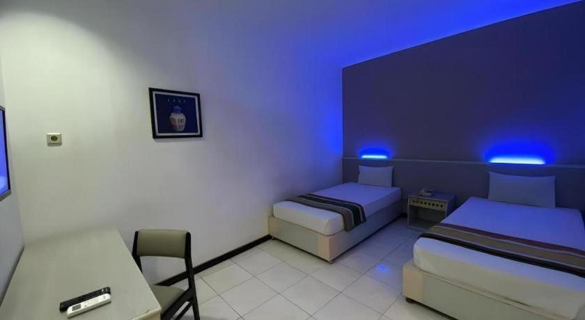 Kharisma Hotel Madiun Ngoại thất bức ảnh
