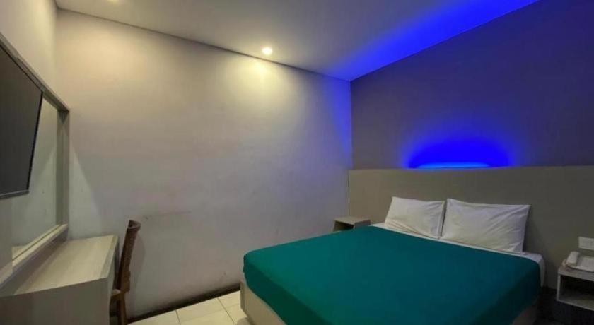 Kharisma Hotel Madiun Ngoại thất bức ảnh