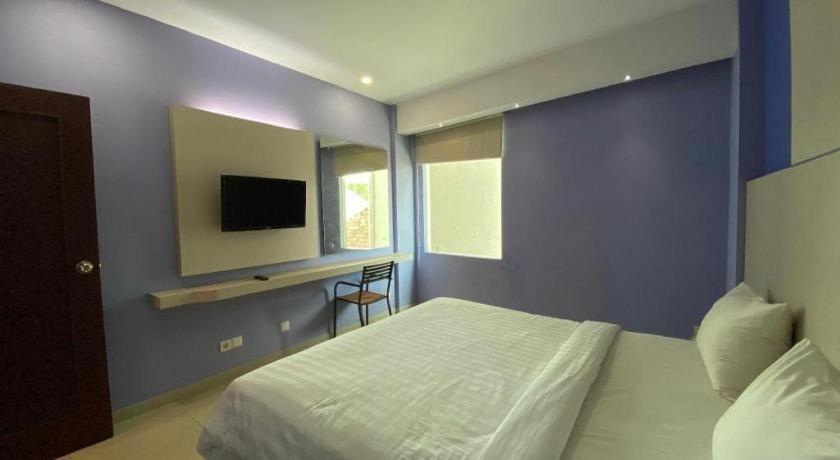 Kharisma Hotel Madiun Ngoại thất bức ảnh