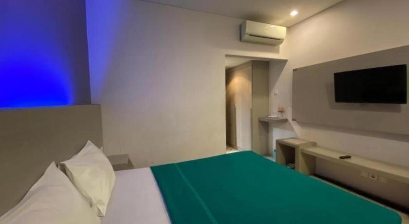 Kharisma Hotel Madiun Ngoại thất bức ảnh
